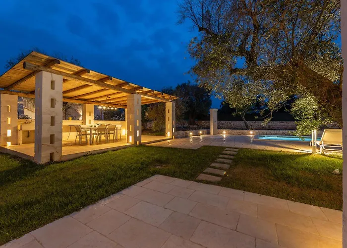 Amanda Вилла Остуни